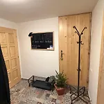 Dum Mezi Loukami Sněžné